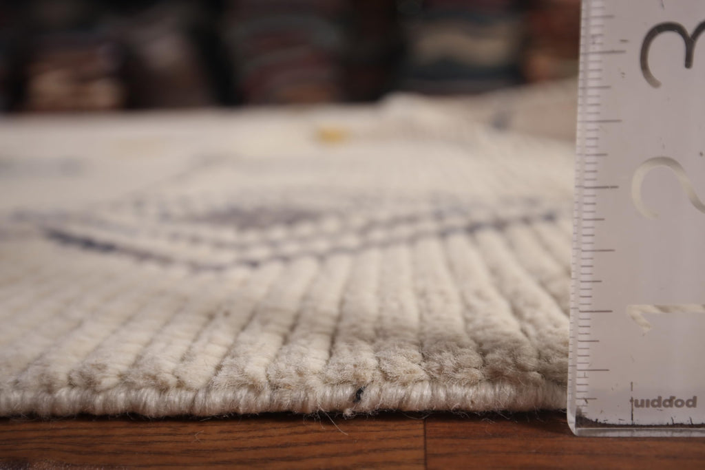 Large Hand-Knotted Wool Rug, 480 x 356 cm