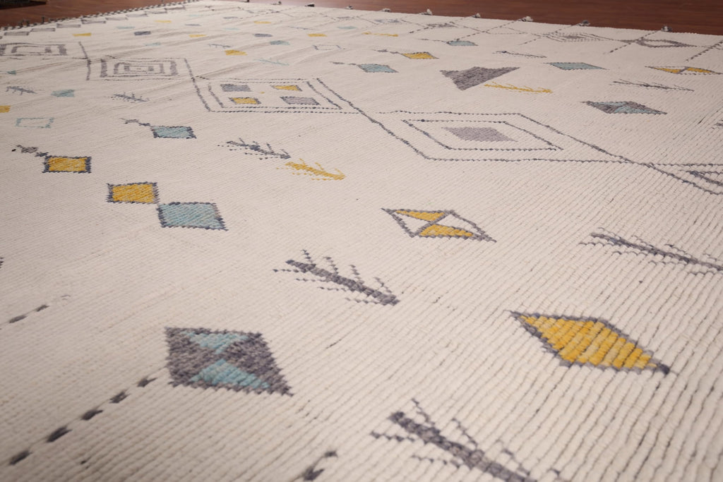 Large Hand-Knotted Wool Rug, 480 x 356 cm