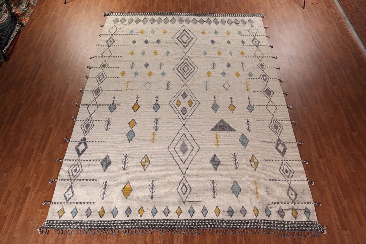 Large Hand-Knotted Wool Rug, 480 x 356 cm